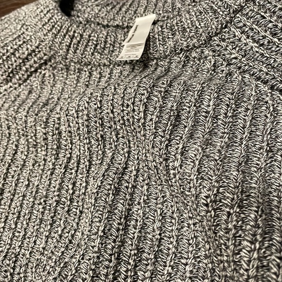 NWOT American apparel gildan crop cropped fisherman sweater zebra medium m - Picture 3 of 5